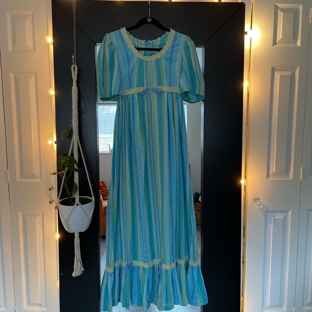 Vintage prairie maxi gunne sax era dress